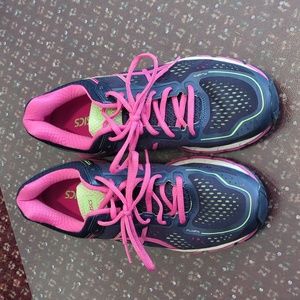 Woman’s ASICS Gel-Kayano 22 Running Shoes. Indigo Blue/Pink/Pistachio~Size 8.5